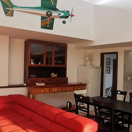 דירה House With Hot Pool